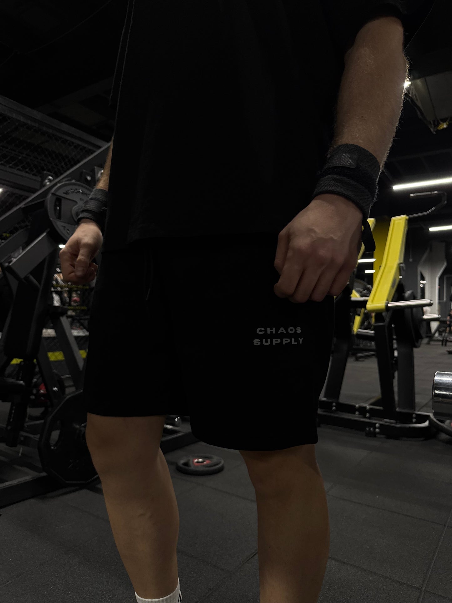 CHAOS BASICS SHORTS